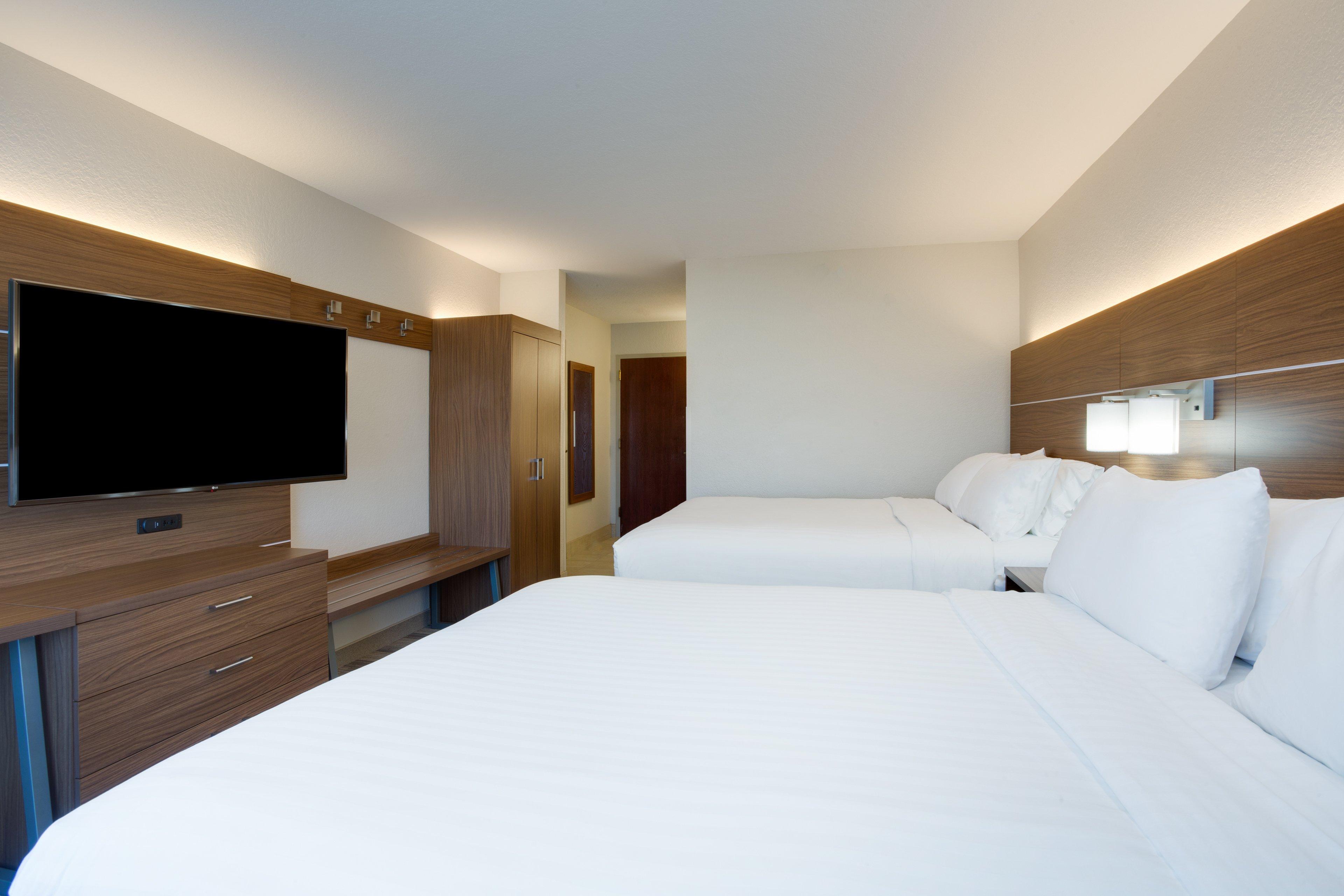 Holiday Inn Express Hotel & Suites Tampa-Fairgrounds-Casino By Ihg Exterior photo